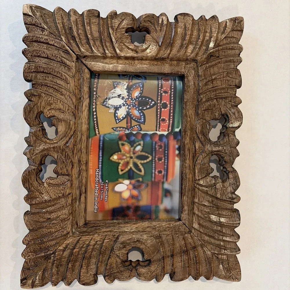 Ornate Hand Carved Wood Standing Frame‎ With Glass 4x6
